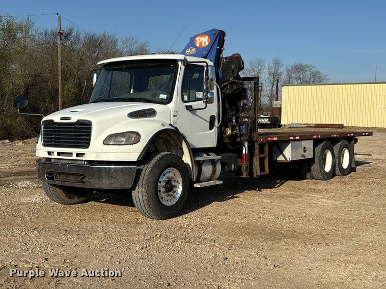 2017 Freightliner Business Class M2 Equipment Image0