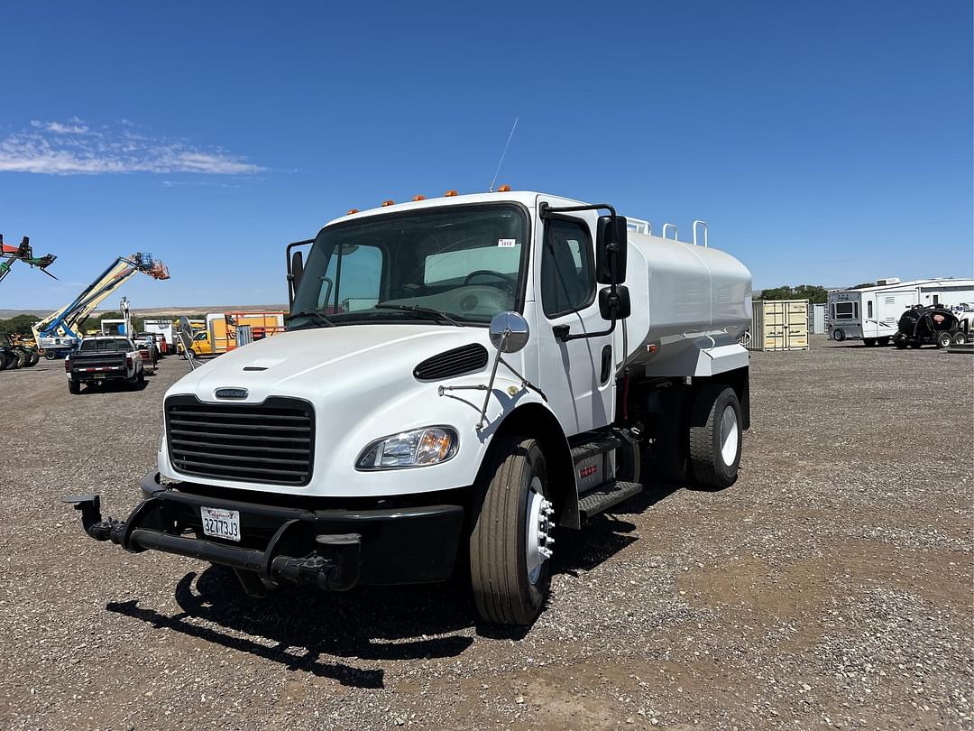 Image of Freightliner Business Class M2 Primary image