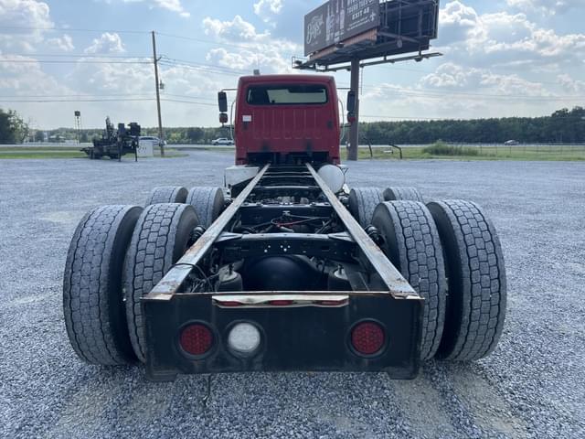 Image of Freightliner M2 equipment image 4