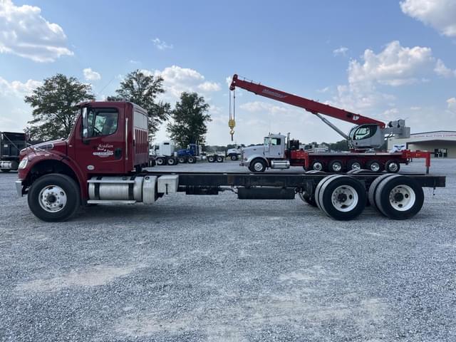 Image of Freightliner M2 equipment image 2