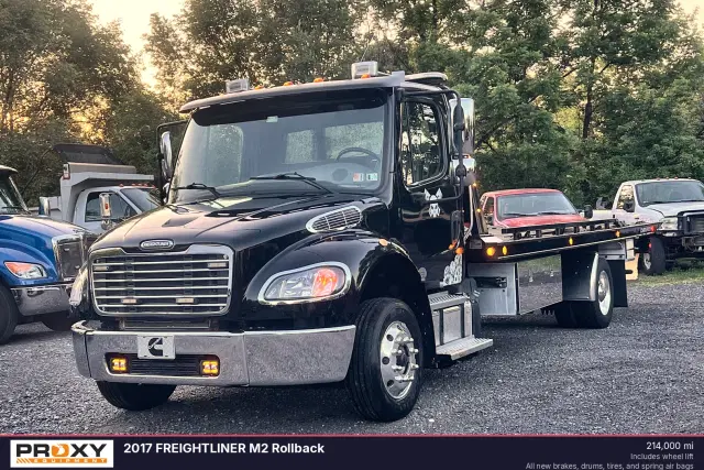 Image of Freightliner M2 equipment image 1