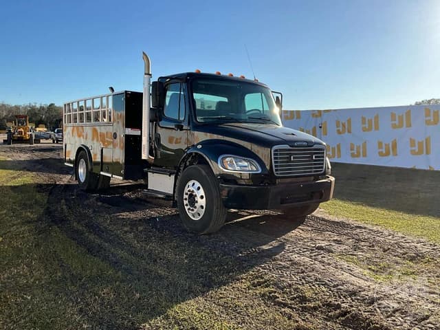 Image of Freightliner M2 equipment image 2