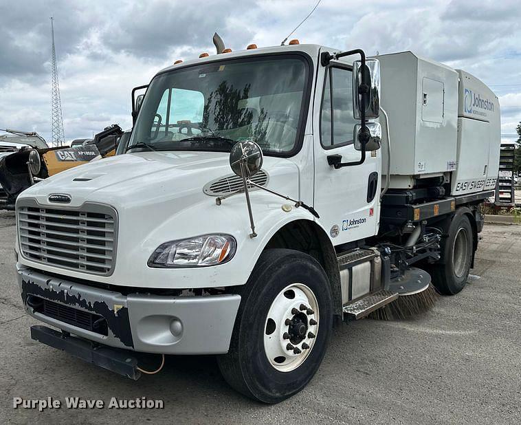 Image of Freightliner M2 Primary image