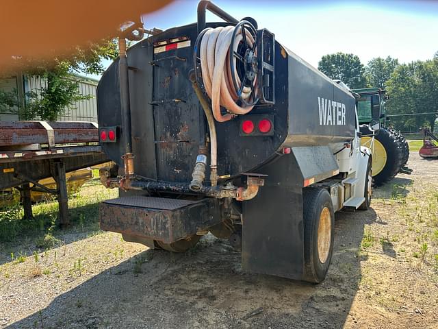 Image of Freightliner M2 equipment image 2