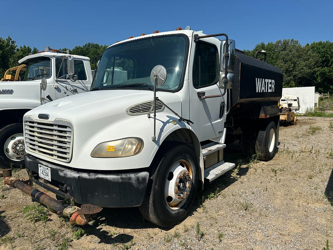 Image of Freightliner M2 Primary image