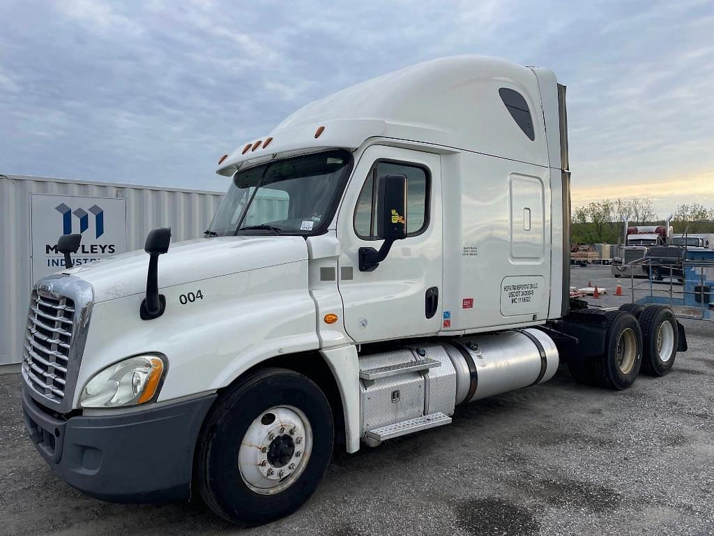 Image of Freightliner Cascadia Primary image