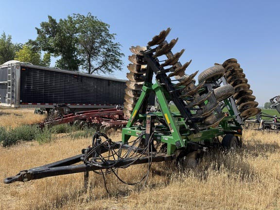 2017 Frontier TM5124 Equipment Image0