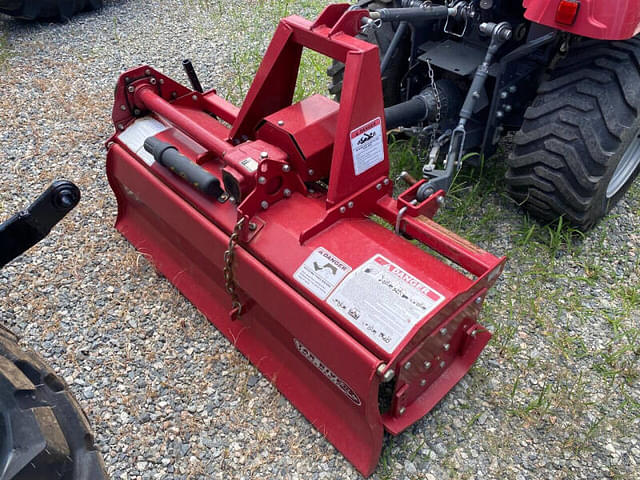 Image of Massey Ferguson GC1725M equipment image 4