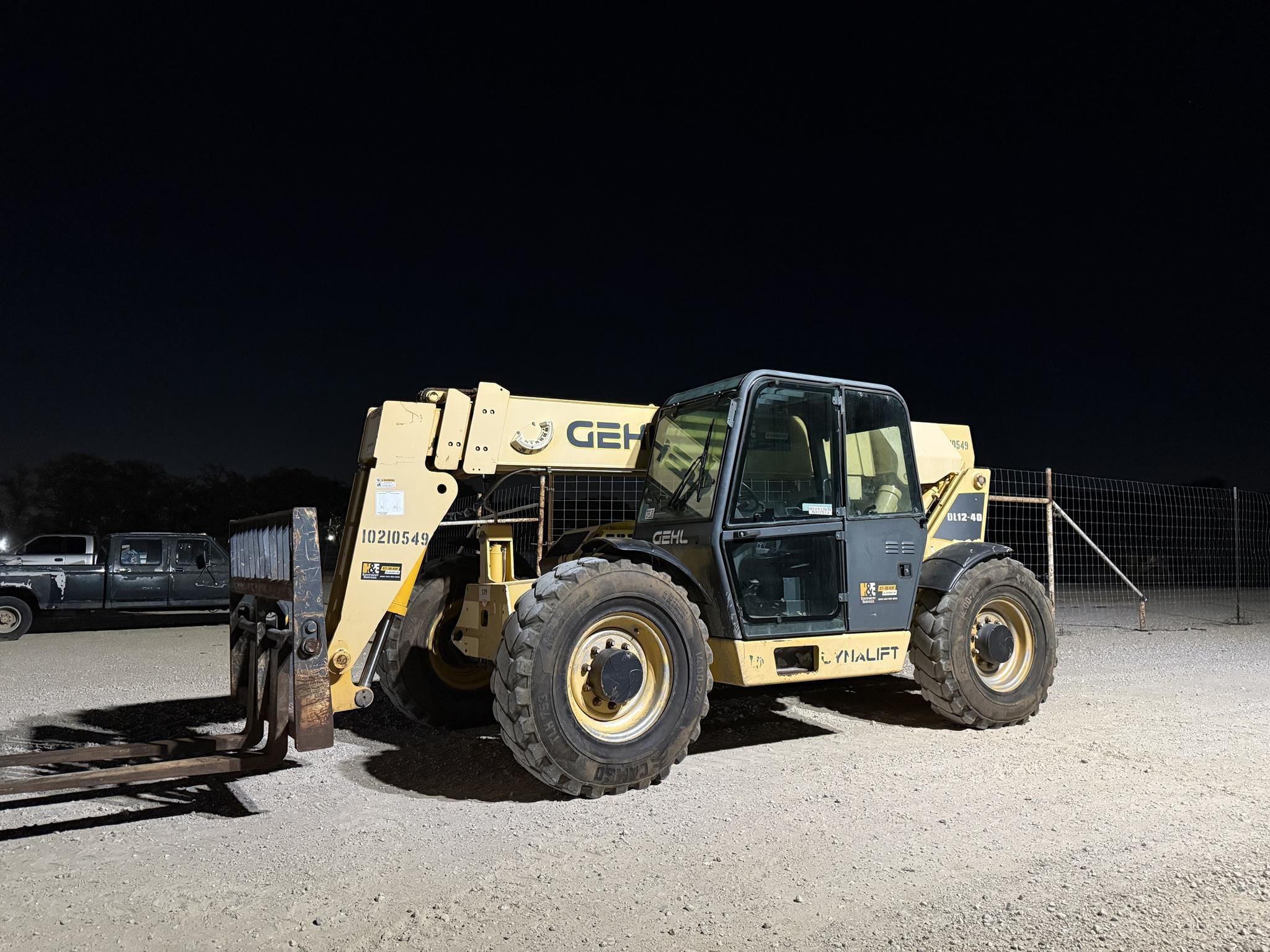 2017 Gehl DL12-40 Equipment Image0