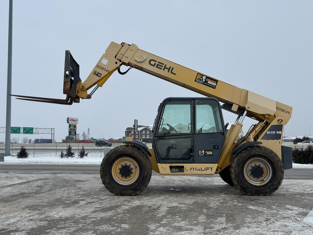 Image of Gehl DL12-40 Primary image