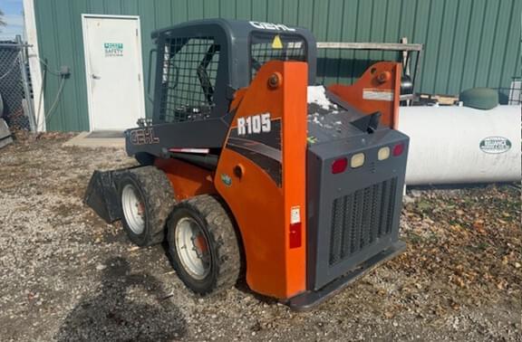 Image of Gehl R105 equipment image 3