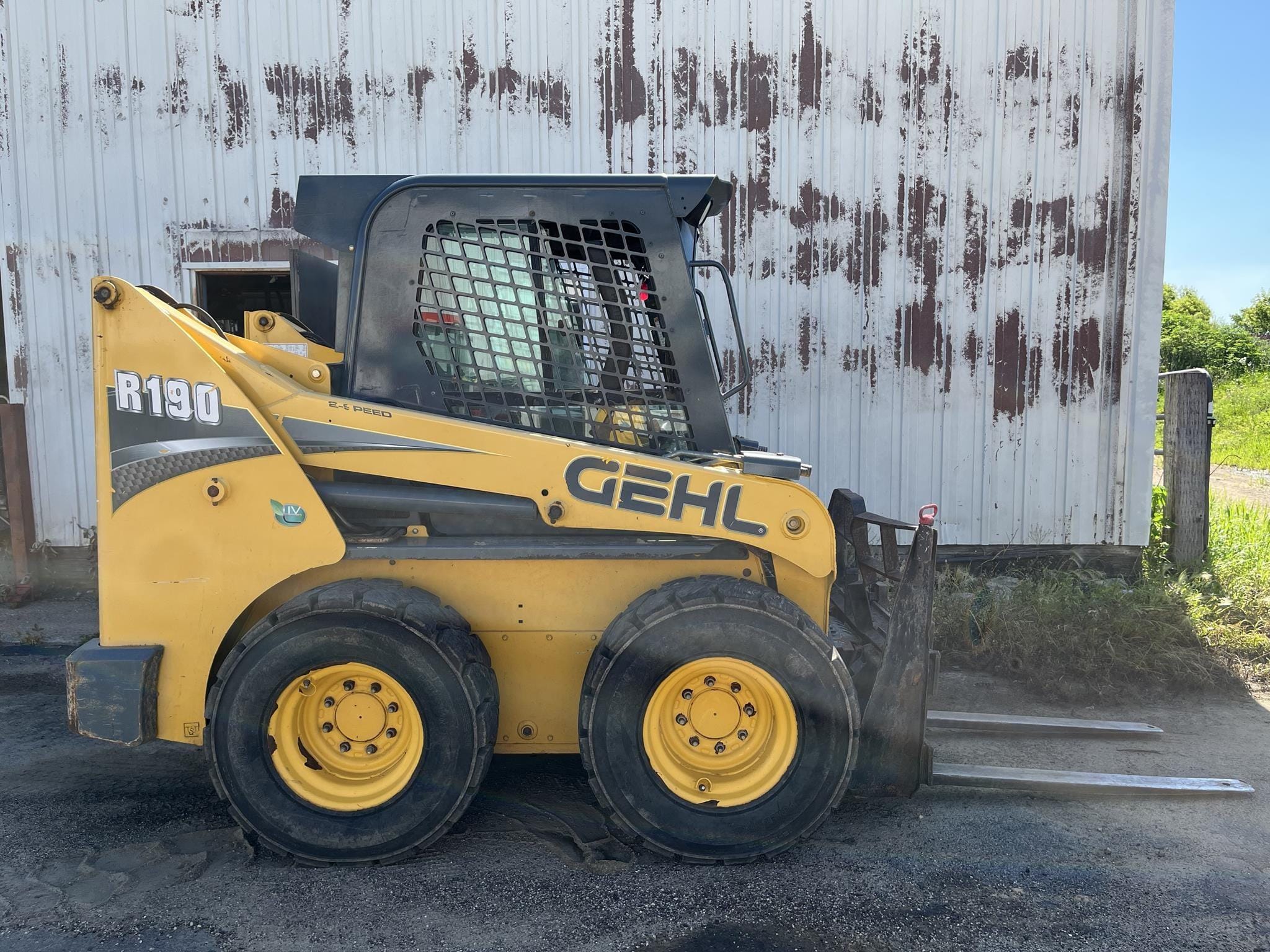 2017 Gehl R190 Equipment Image0