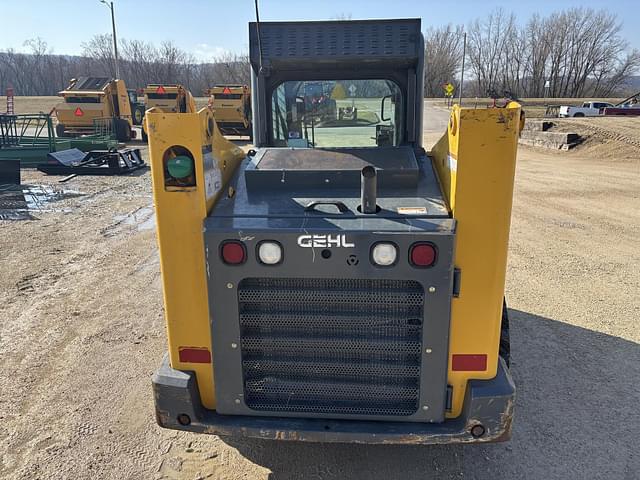 Image of Gehl R220 equipment image 2