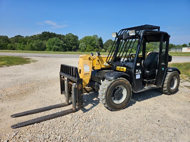 Image of Gehl RS5-19 equipment image 2