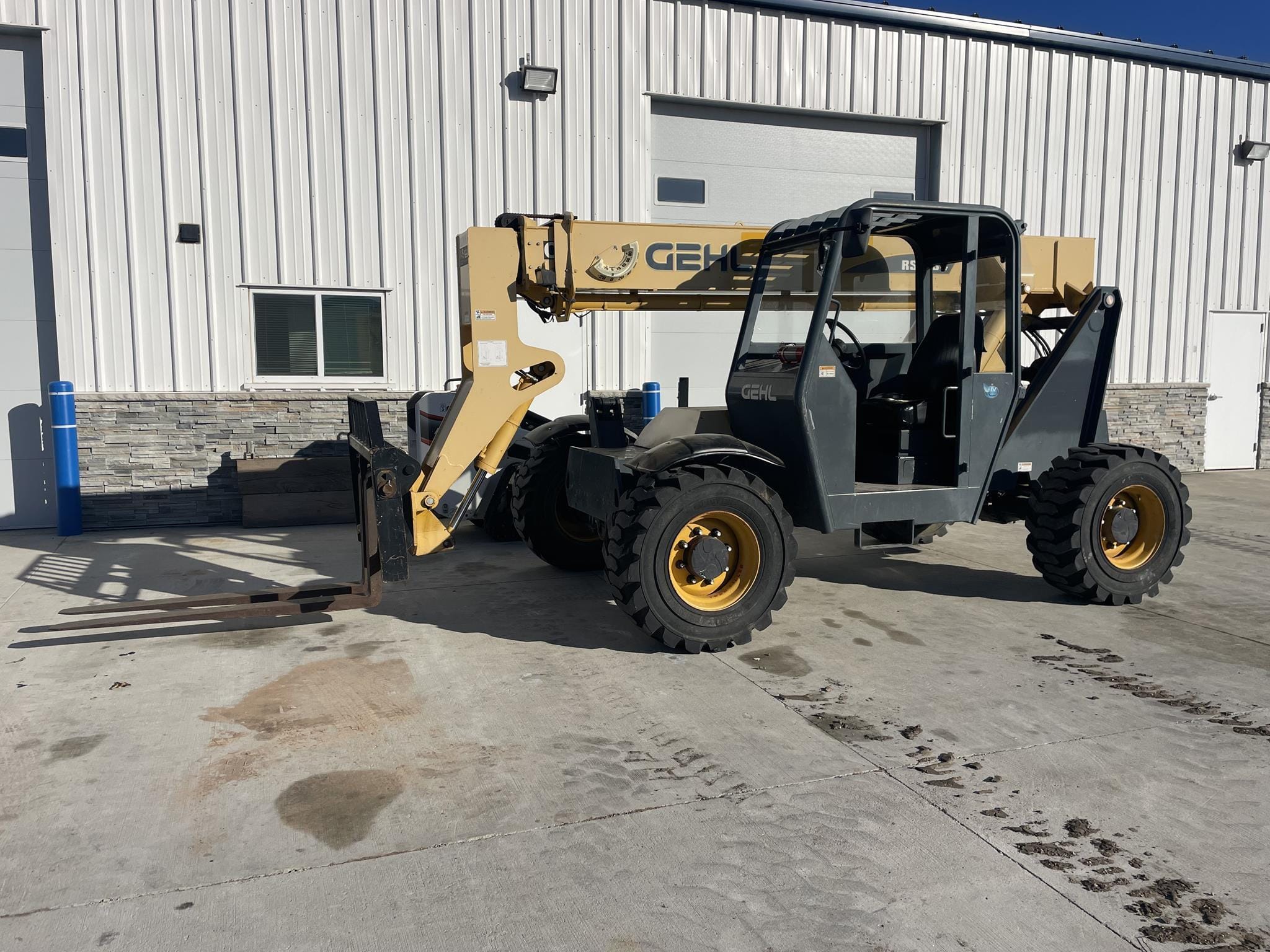 2017 Gehl RS6-34 Equipment Image0