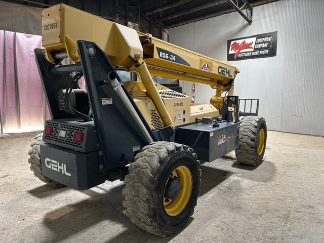 Image of Gehl RS6-34 equipment image 2