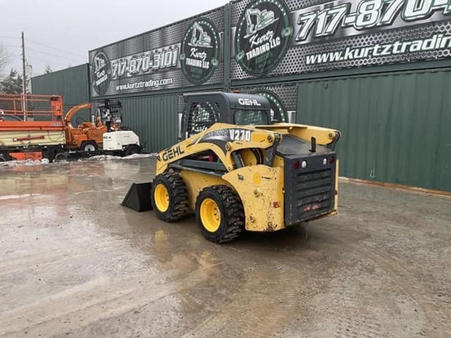 Image of Gehl V270 equipment image 1