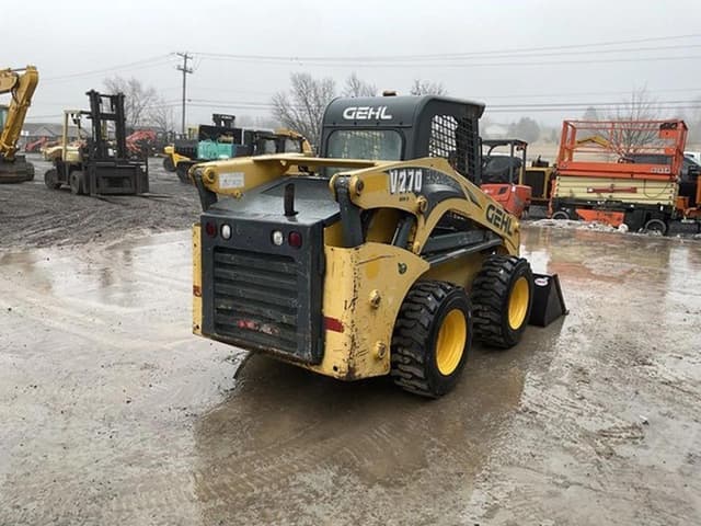 Image of Gehl V270 equipment image 3