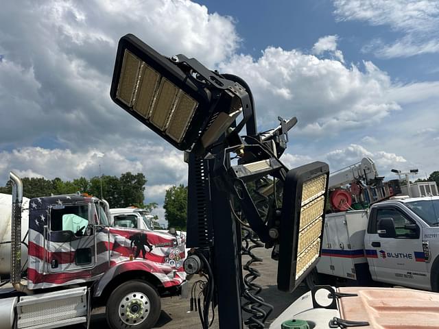 Image of Generac Magnum equipment image 4