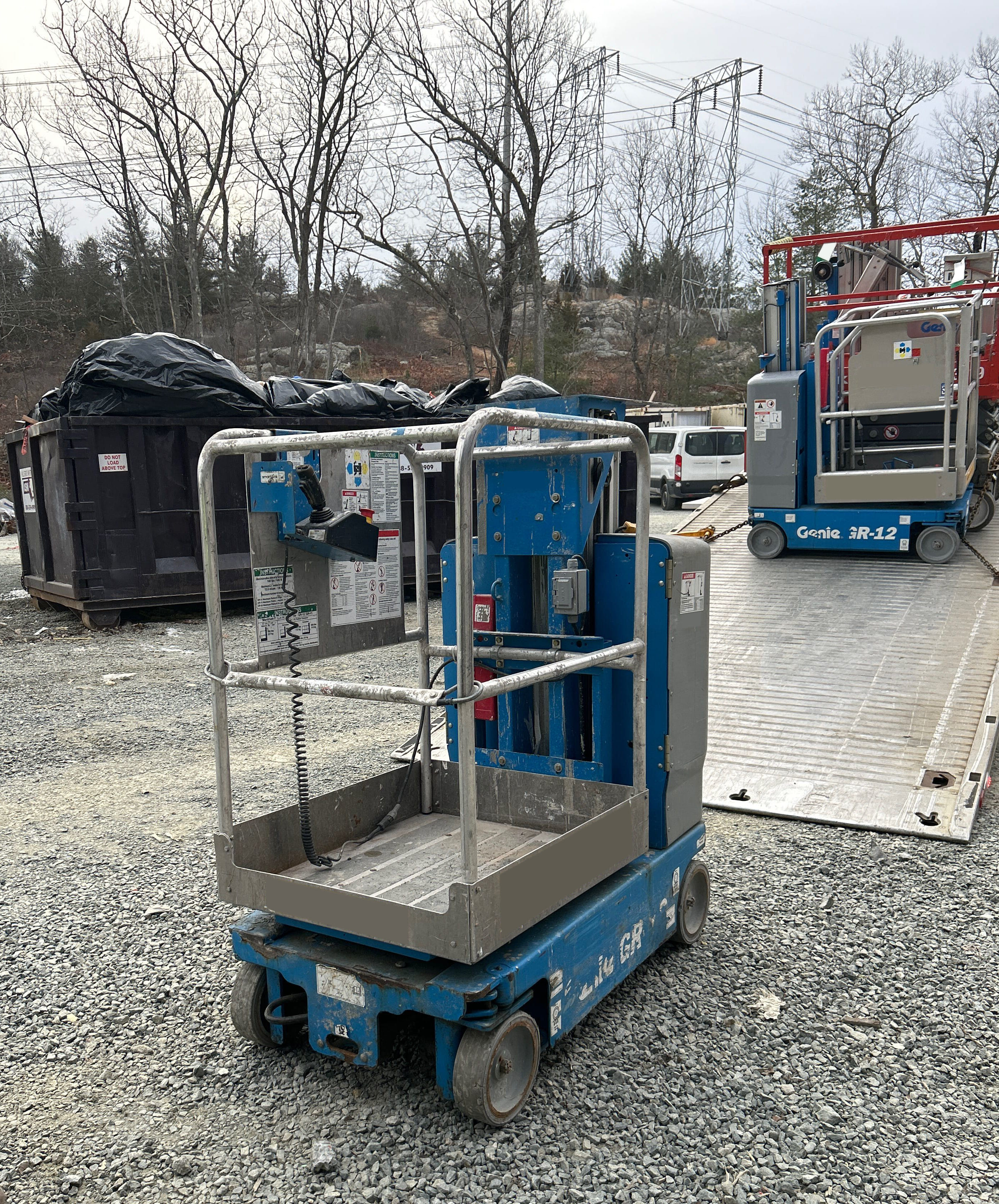 2017 Genie GR-12 Equipment Image0