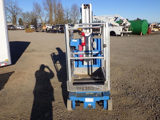 Image of Genie GR-20 equipment image 1