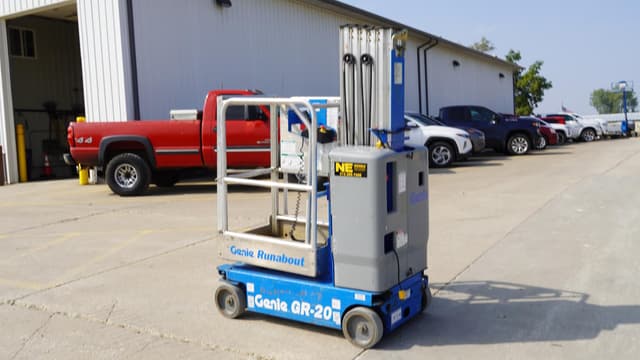 Image of Genie GR-20 equipment image 2