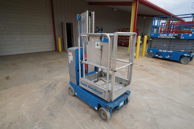 Image of Genie GR-20 equipment image 4