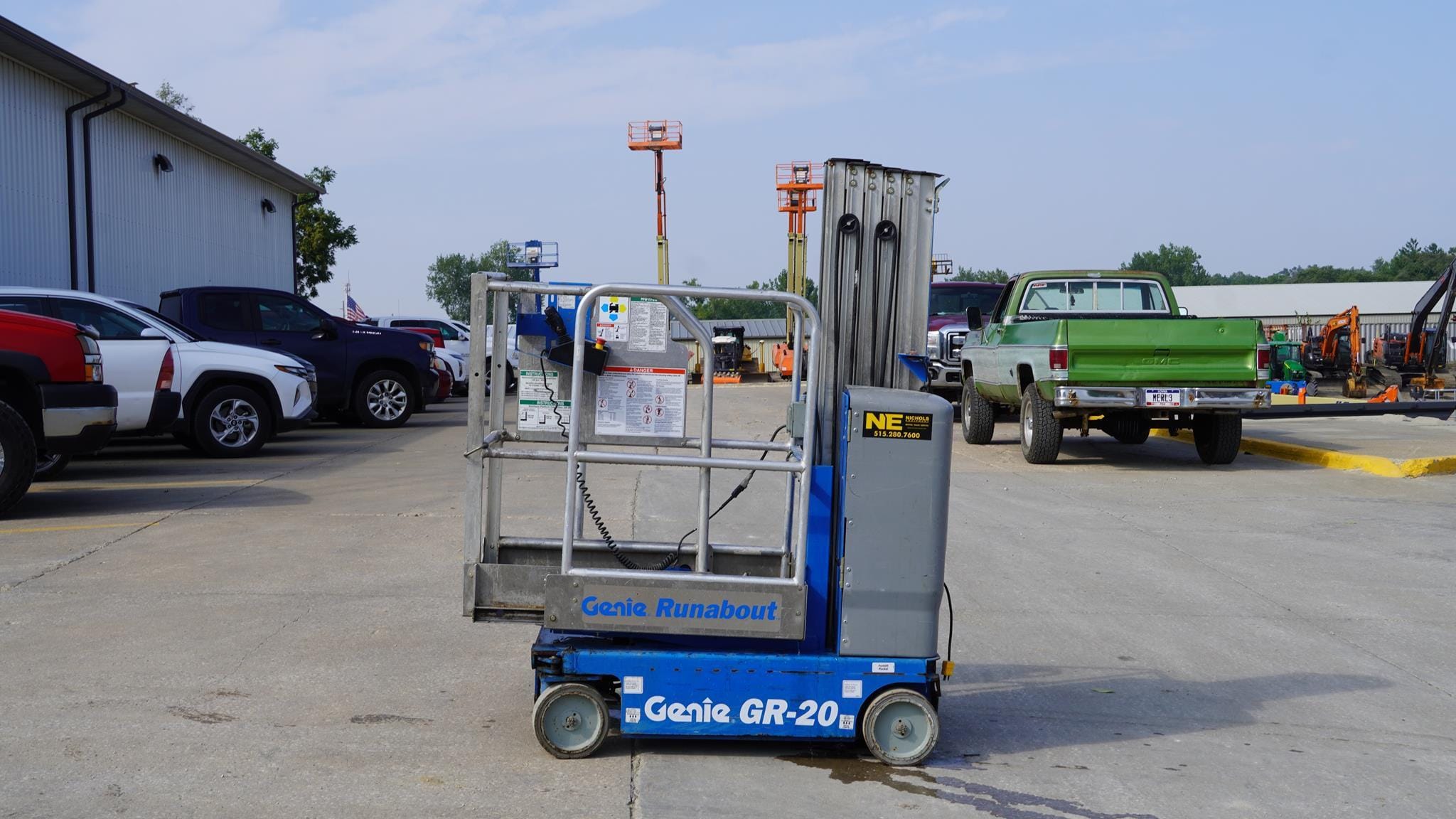 2017 Genie GR20 Equipment Image0