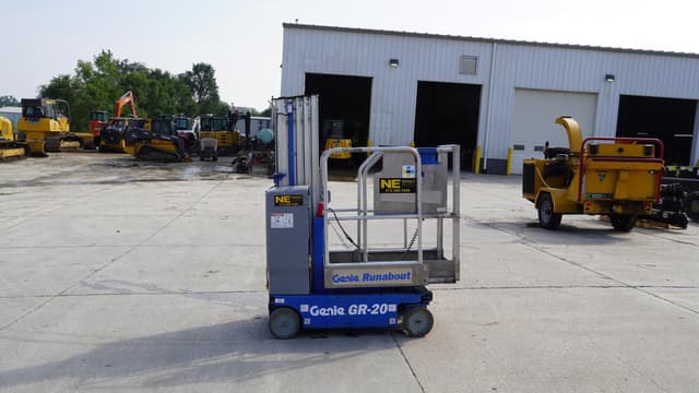 Image of Genie GR-20 equipment image 2