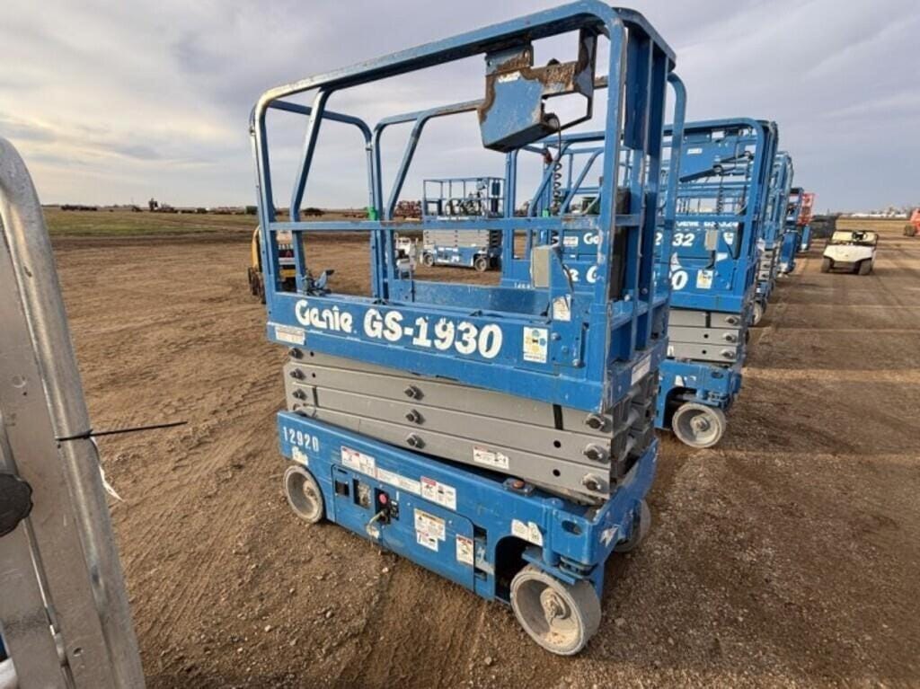 2017 Genie GS-1930 Equipment Image0