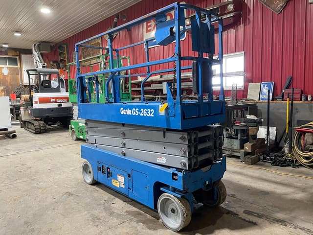 Image of Genie GS-2632 equipment image 2