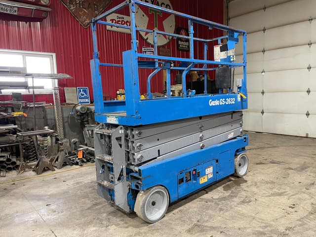 Image of Genie GS-2632 equipment image 4