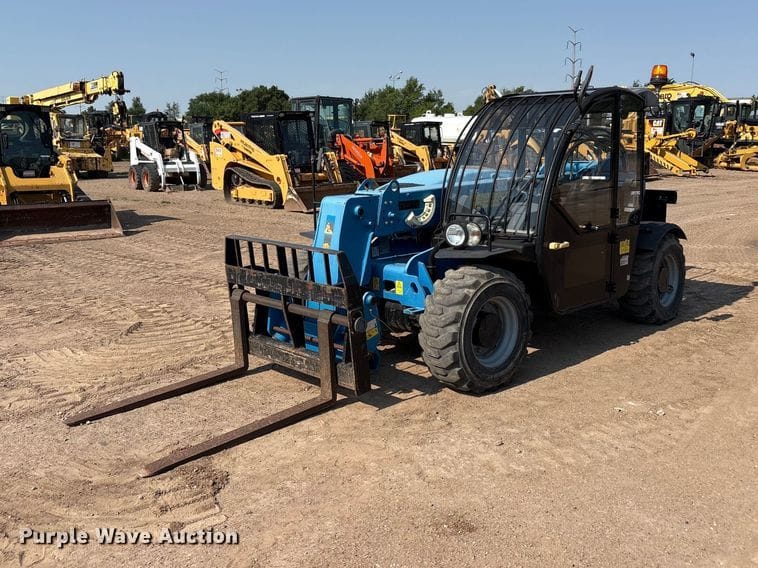 2017 Genie GTH2506 Equipment Image0
