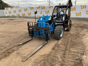 2017 Genie GTH5519 Image