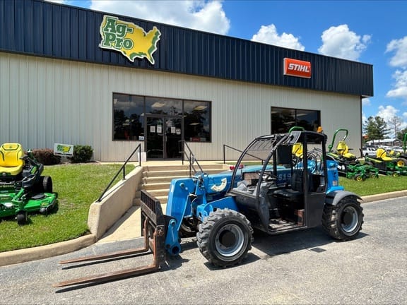 2017 Genie GTH5519 Equipment Image0