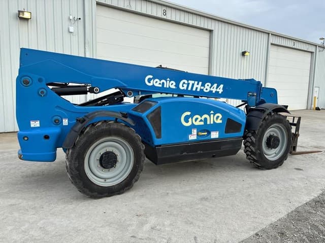 Image of Genie GTH844 equipment image 3