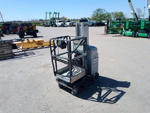 Image of Genie 20MVL equipment image 4
