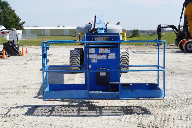 Image of Genie S-85 equipment image 4