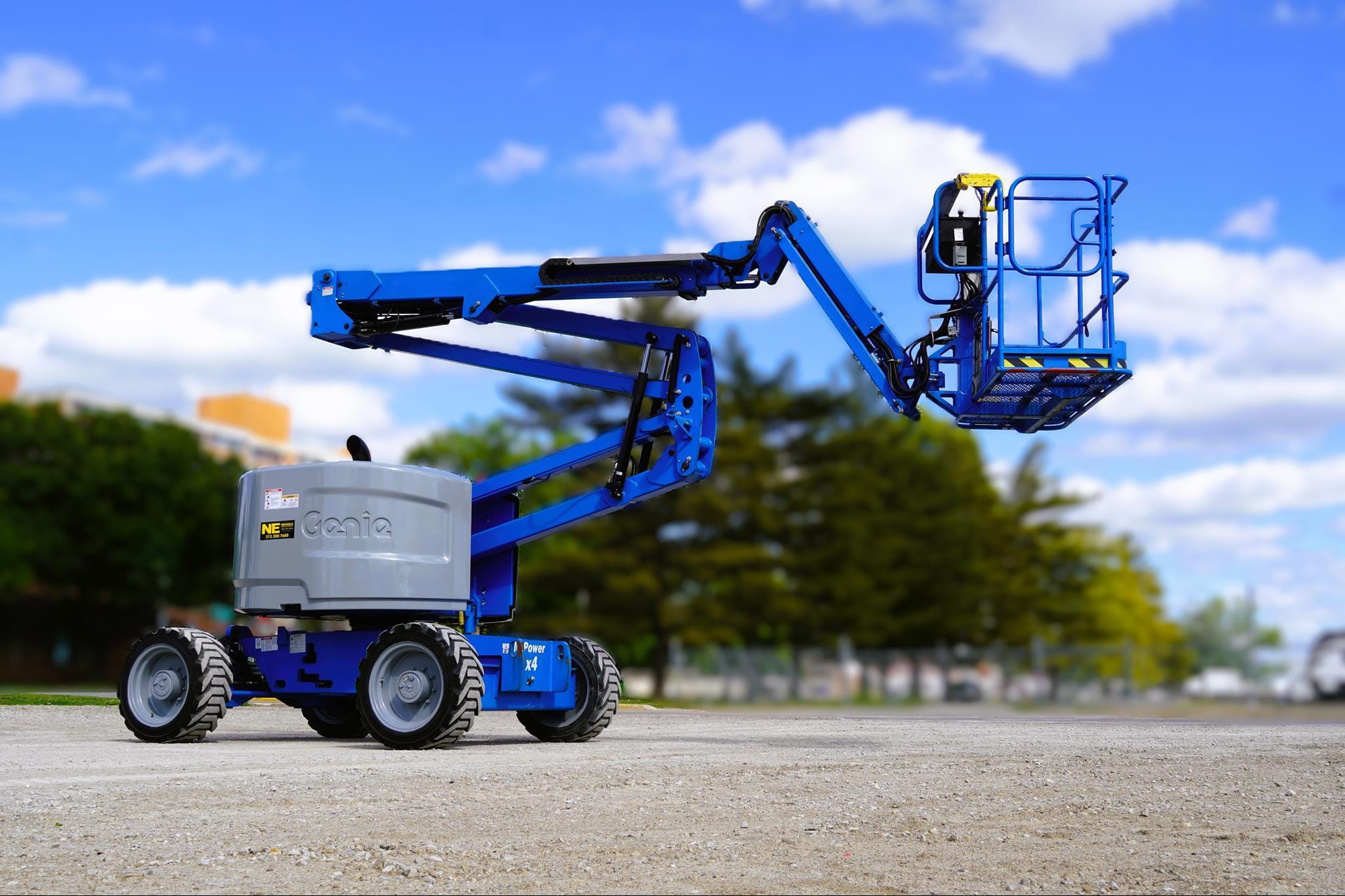 2017 Genie Z45/25J Equipment Image0