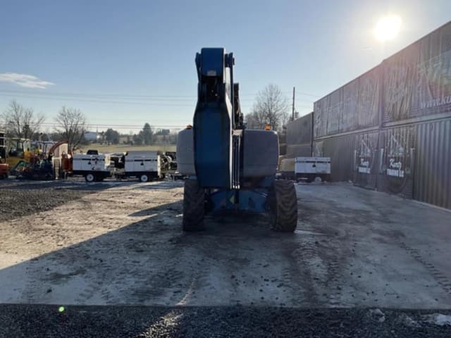 Image of Genie ZX-135/70 equipment image 2