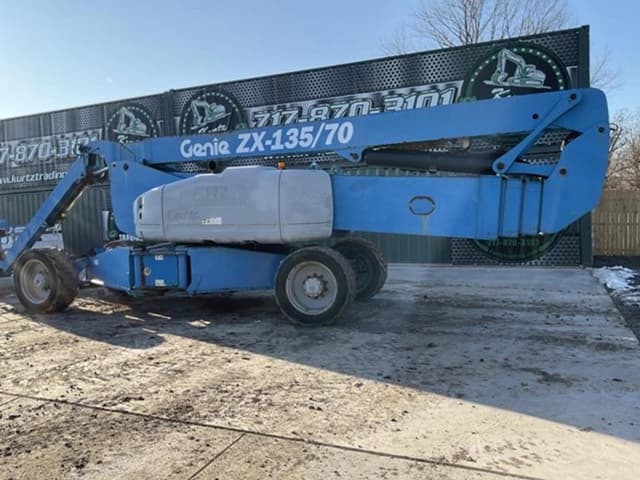 Image of Genie ZX-135/70 equipment image 1