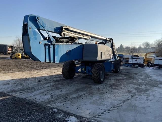 Image of Genie ZX-135/70 equipment image 3