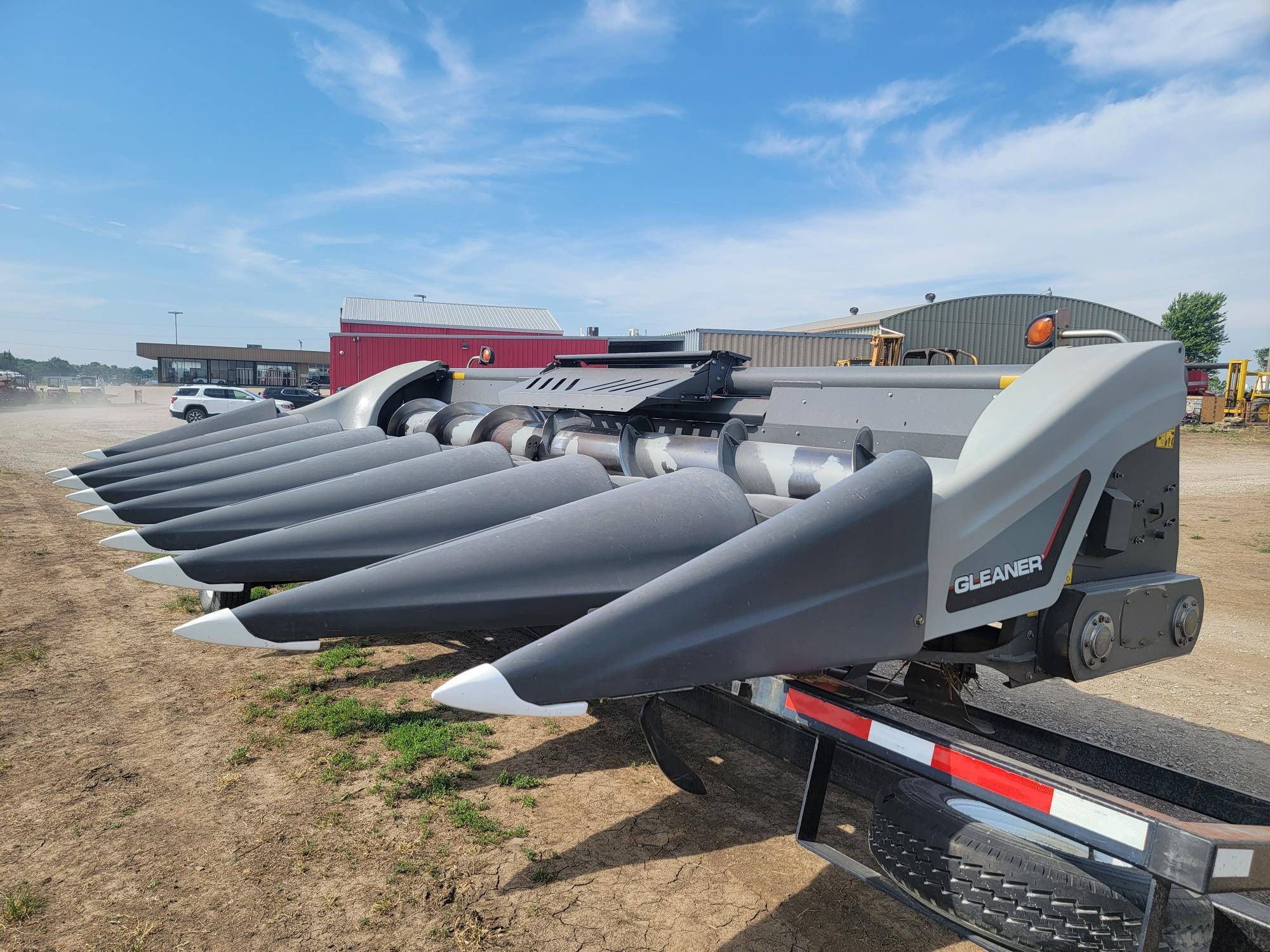 2017 Gleaner Command 3308 Equipment Image0