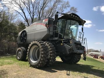 Main image Gleaner S96