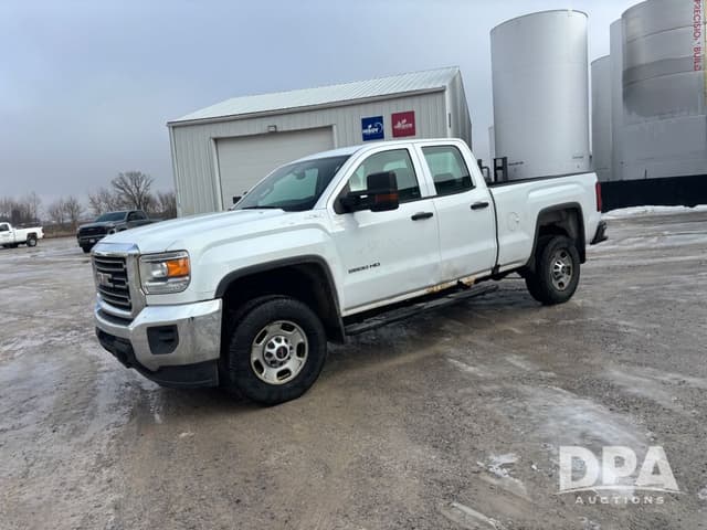 Image of GMC 2500HD equipment image 1