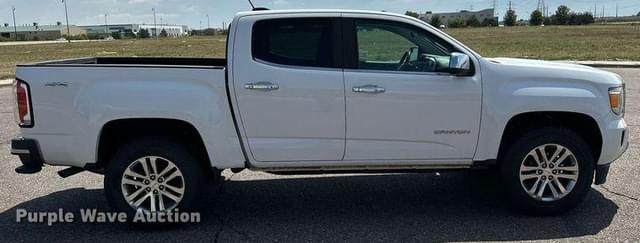 Image of GMC Canyon equipment image 3