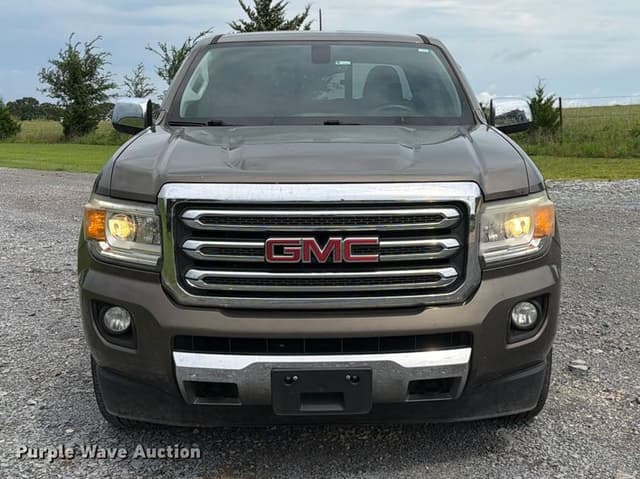 Image of GMC Canyon equipment image 2