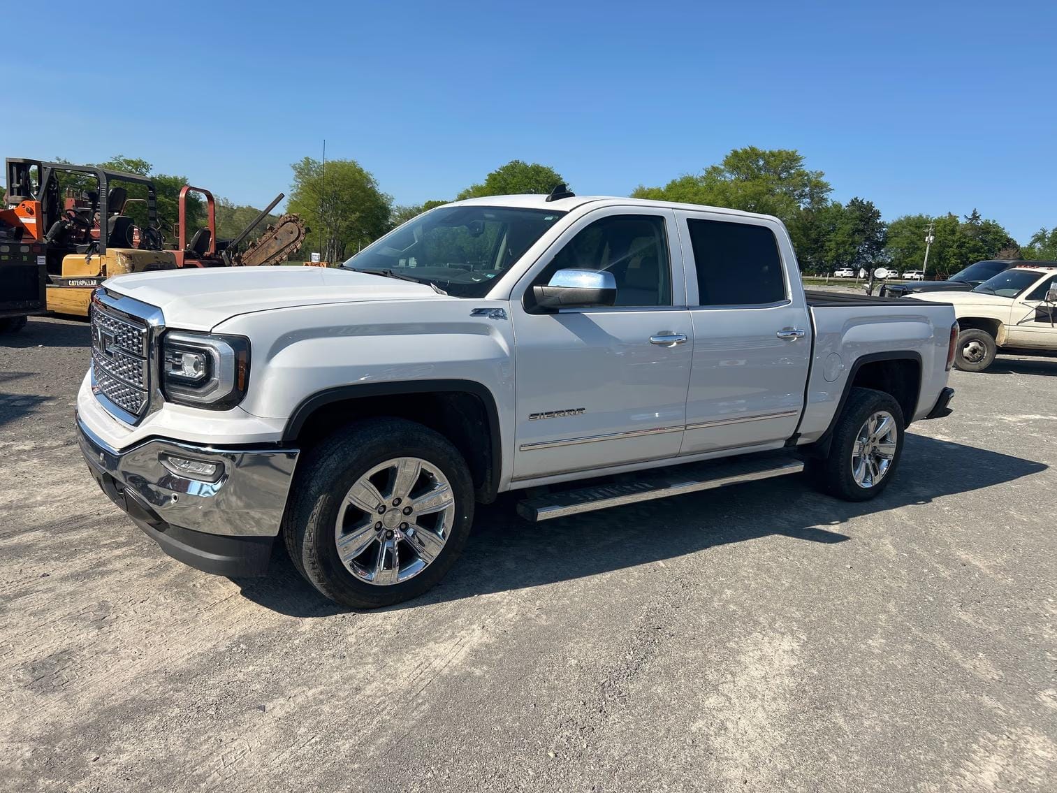 2017 GMC 1500 Equipment Image0