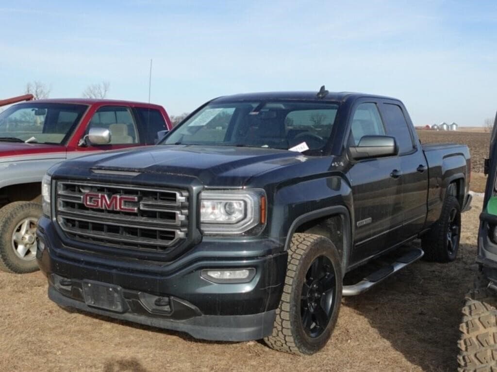 Image of GMC Sierra 1500 Primary image