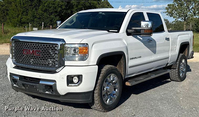 Image of GMC 2500HD Primary image